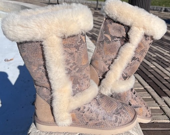 Inoli Women’s Sheepskin Ugg like Winter Cold Weather Fur Beige Tan Snakeskin Boot
