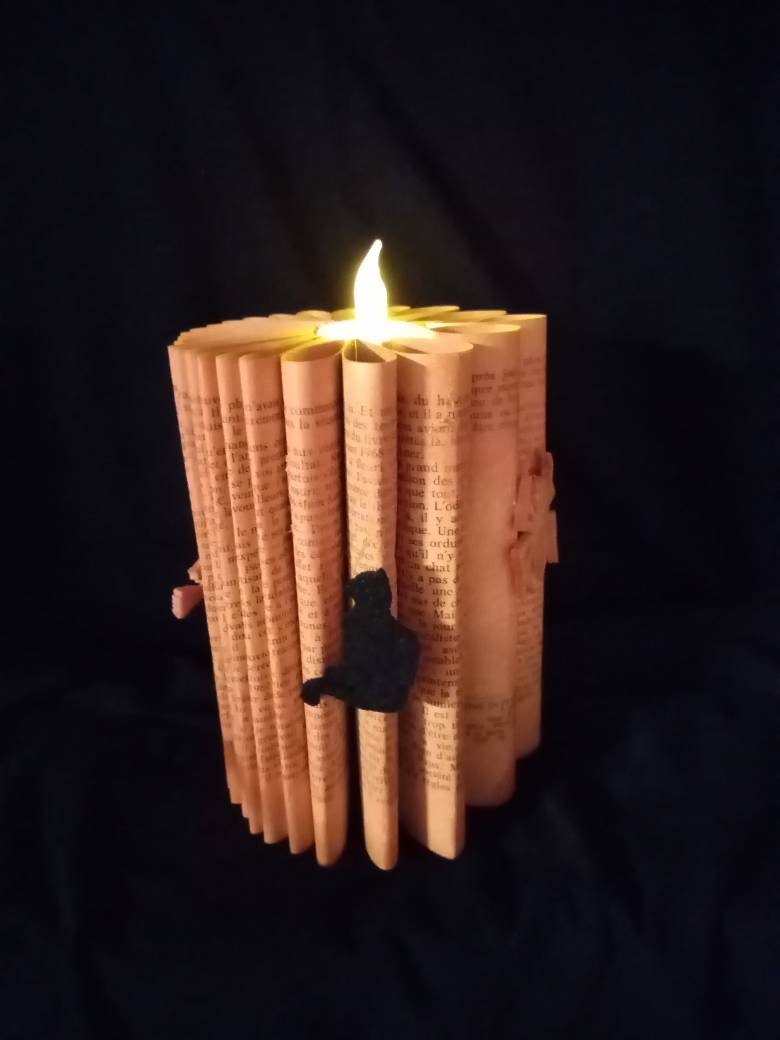 Bougie Halloween Livre Plié
