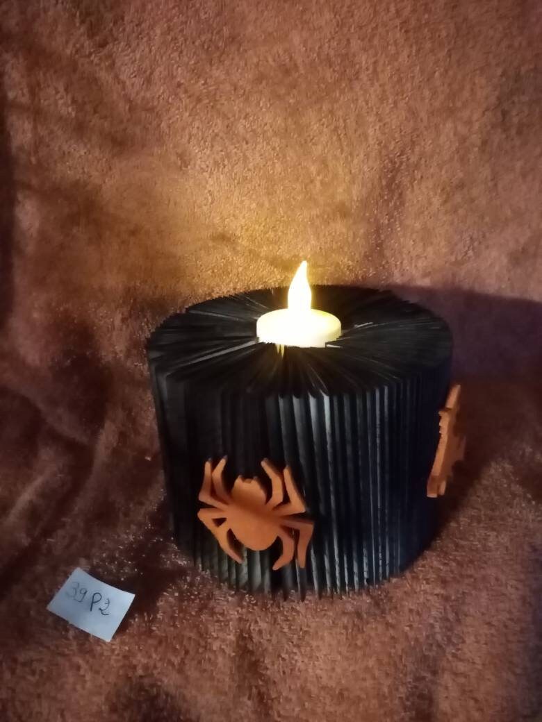 Bougie Halloween Livre Plié