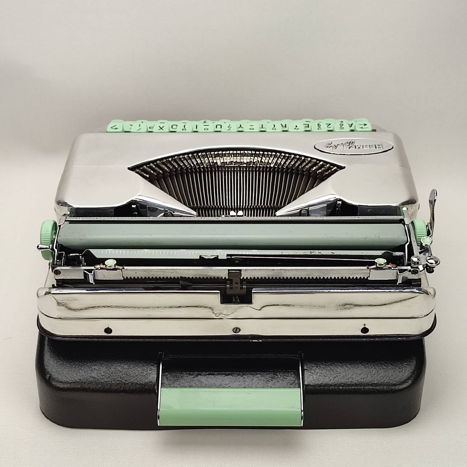 ヴィンテージ エルメス ベビー ポータブル タイプライター (良好な状態) スイス製 ヴィンテージ HERMES BABY エルメス ベビー タイプ