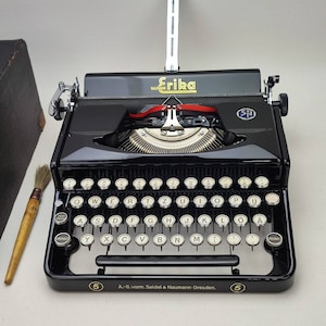 German ERİKA 5 Working Typewriter with New Case, Vintage Typewriter, Antique typewriter, Halloween Gift, Rare Functional Manual Typewriter