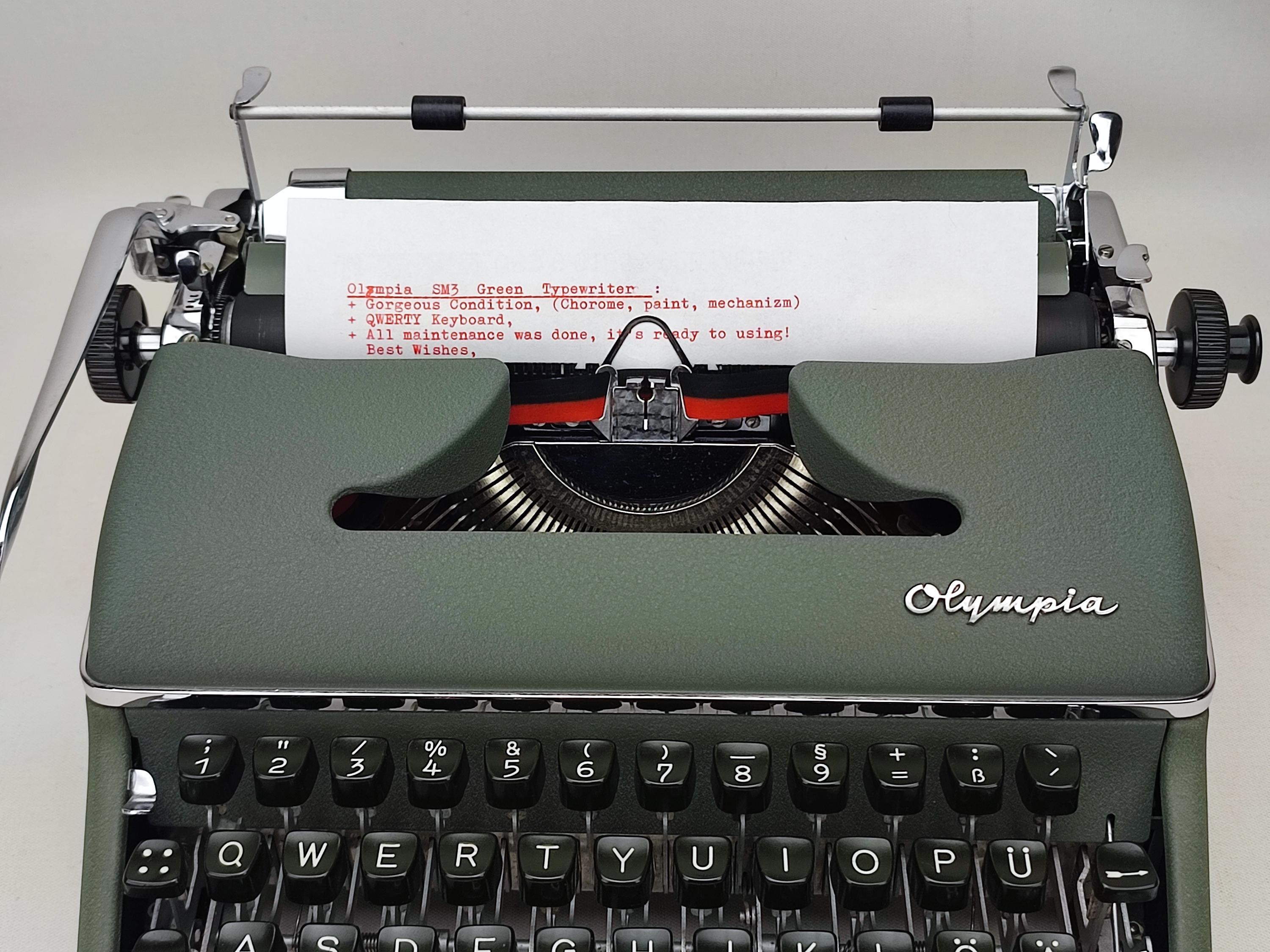 【超メルカリ市特価】★Olympia★SM3★ヴィンテージ★タイプライター★希少 新登場*！Qwerty配列のOlympia SM3タイプライター、ポータブル