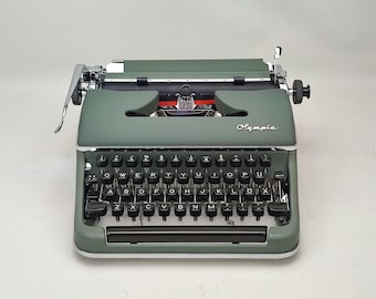 Novità*! Macchina da scrivere QWERTY Olympia SM3 funzionante, portatile, macchina da scrivere vintage funzionante, regalo di Capodanno, regali di Natale, regali di compleanno