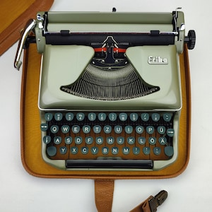 New* ERİKA 11 Working Rare Typewriter, Collectible Typewriter, Antique, Vintage typewriter with case, Gift for Valentine Day, Gift for wife