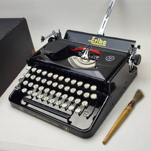 Máquina de escribir alemana ERİKA 5 en funcionamiento con estuche nuevo, máquina de escribir vintage, máquina de escribir antigua, regalo del Día de la Madre, máquina de escribir manual funcional poco común.