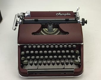 Original Olympia SM2 Typewriter, Fully Working Manual Typewriter, Refurbished Vintage Schreibmaschine, Qwertz Burgundy Typewriter, Poet Gift