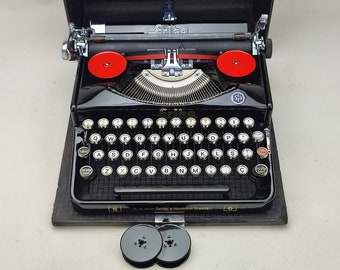 Rare Erika 6 ! Working Typewriter With Case, Portable, Antique typewriter, Gift for Engineer, poet, student, dad Germany quality typewriter