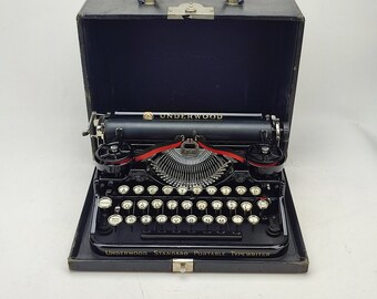 Ultra Portable - Underwood 3 Bank Working Typewriter, Rare Model and Junior typewriter, Vintage typewriter, Collectible Typewriter