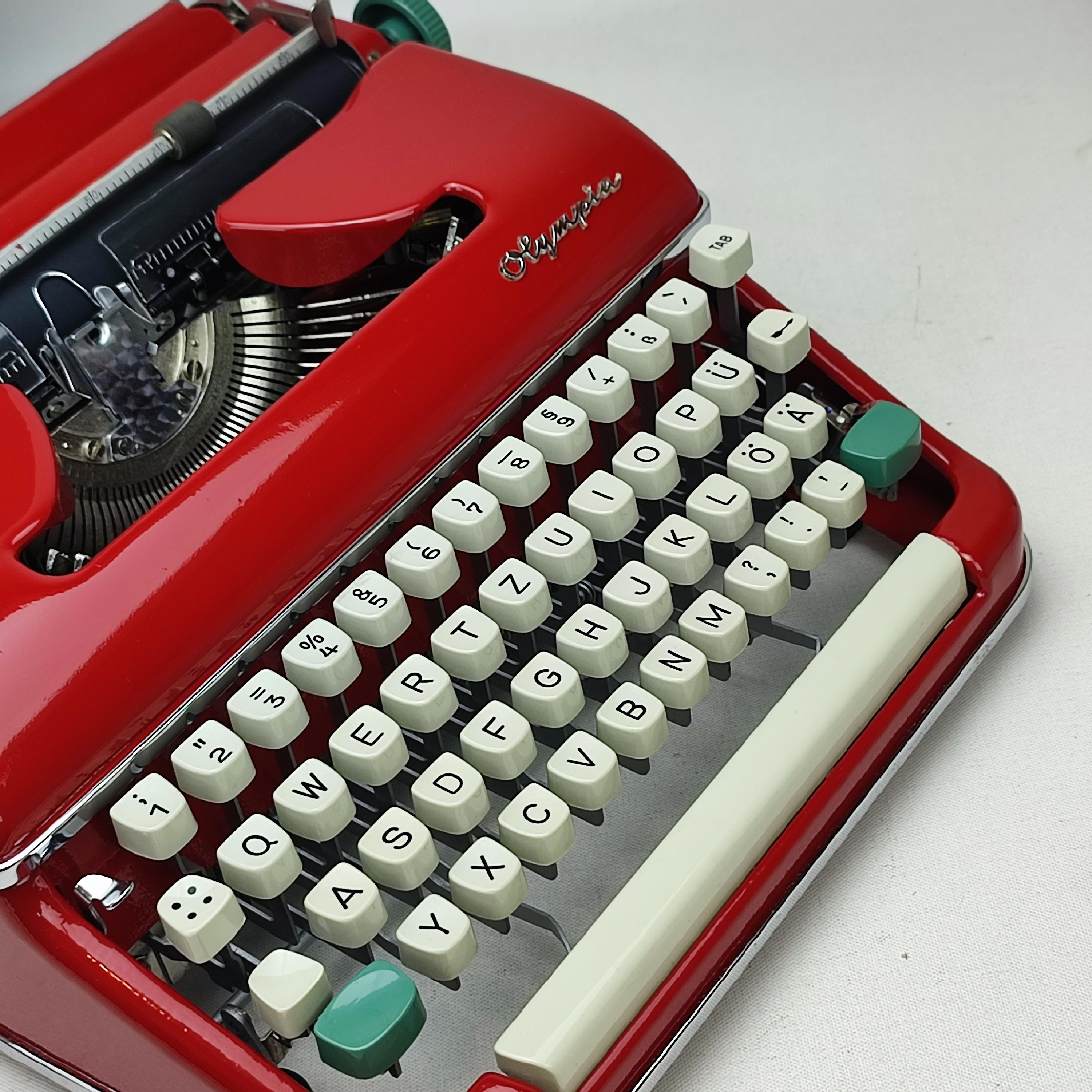 オリンピア SM5 実用ヴィンテージタイプライター、10ピカ書体の赤色