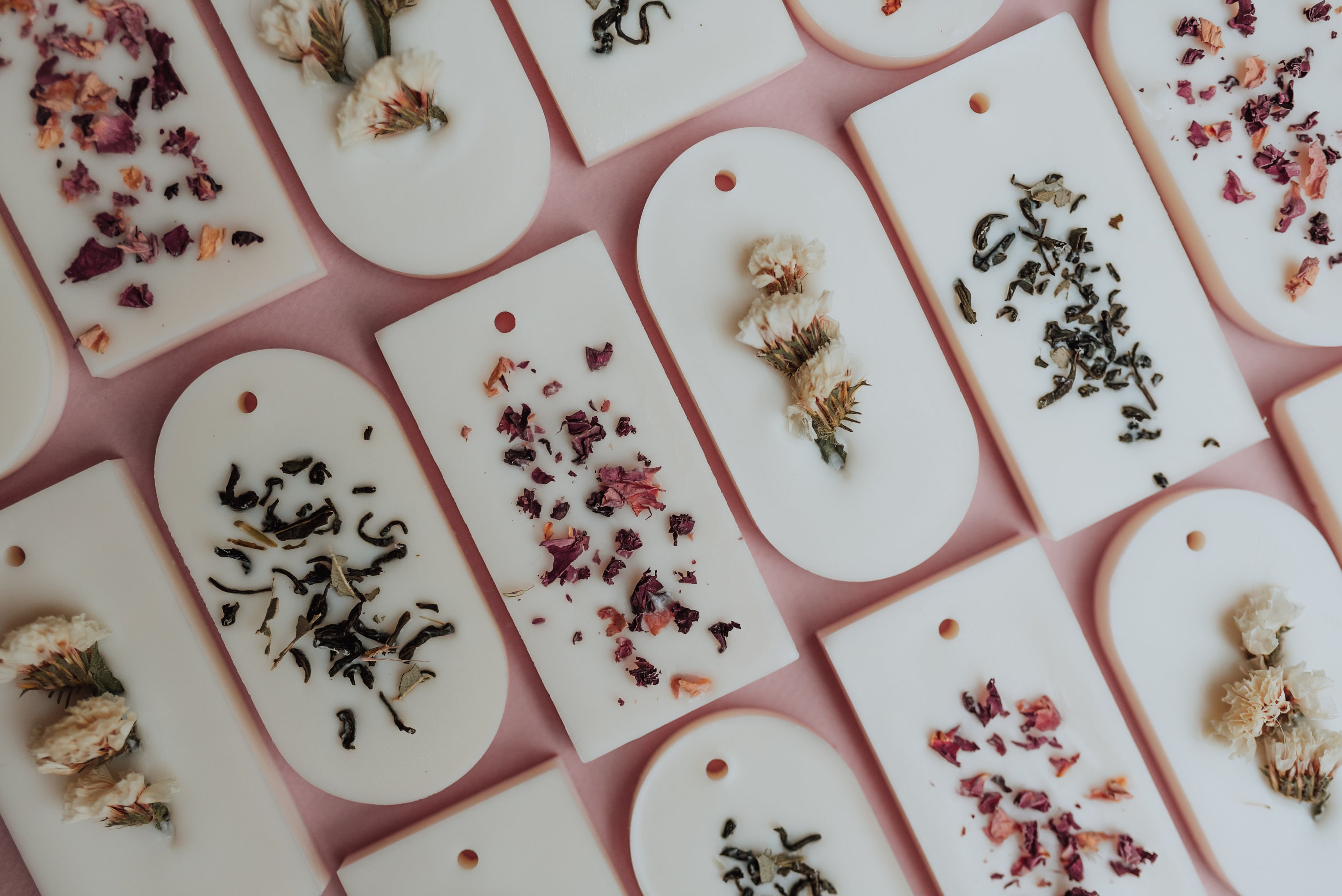 60 parfums / Tablette de cire parfumée / Fondant parfumé / Cire de soja / Suspension pour le linge / Parfum d'interieur