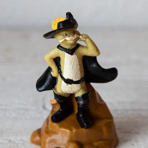 Shrek Puss N Boots Figurine