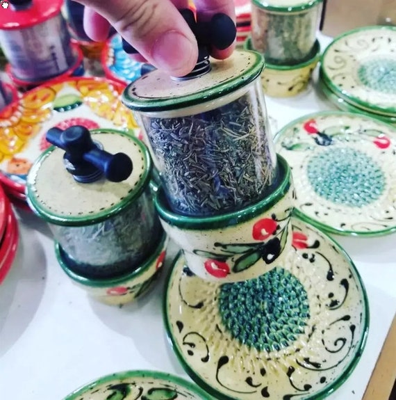Dry Herb Mill / Herbs De Provence Grinder in Splatter Green (1991) Pattern