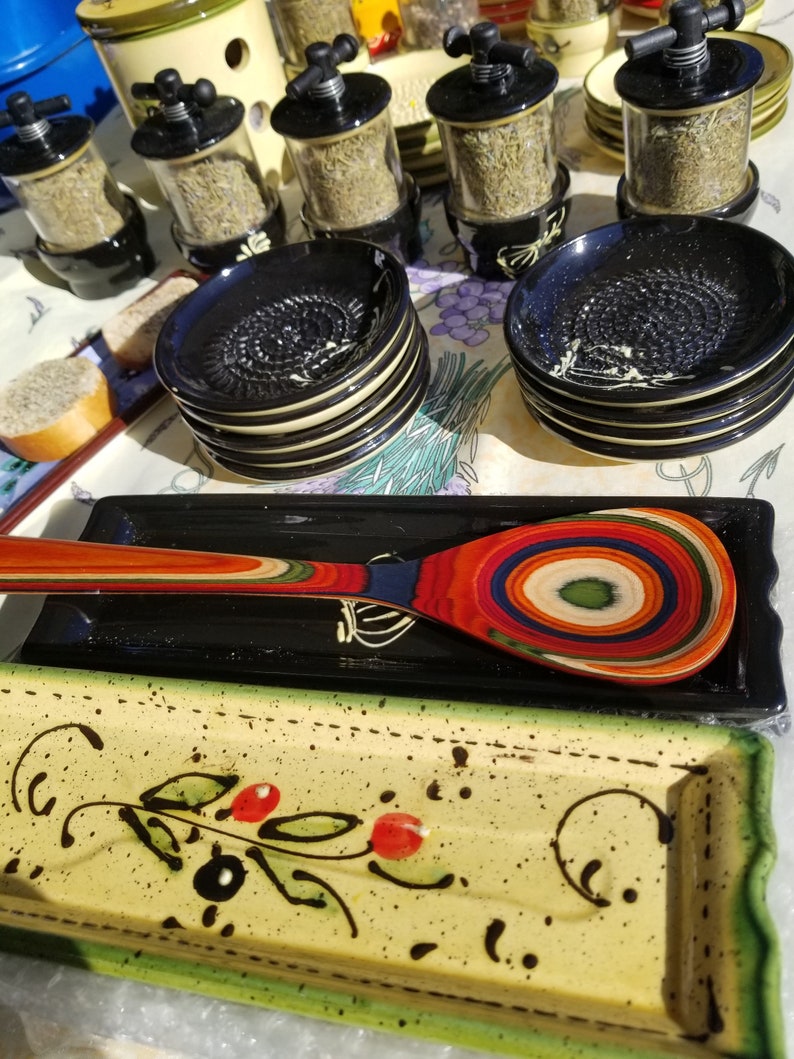 Dry Herb Mill / Herbs De Provence Grinder in Forbes Floral 1989 Pattern