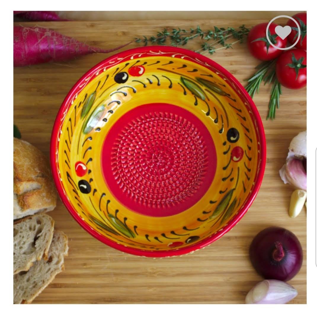 The Gourmet Grater: The Original Garlic Grater Plate from Spain