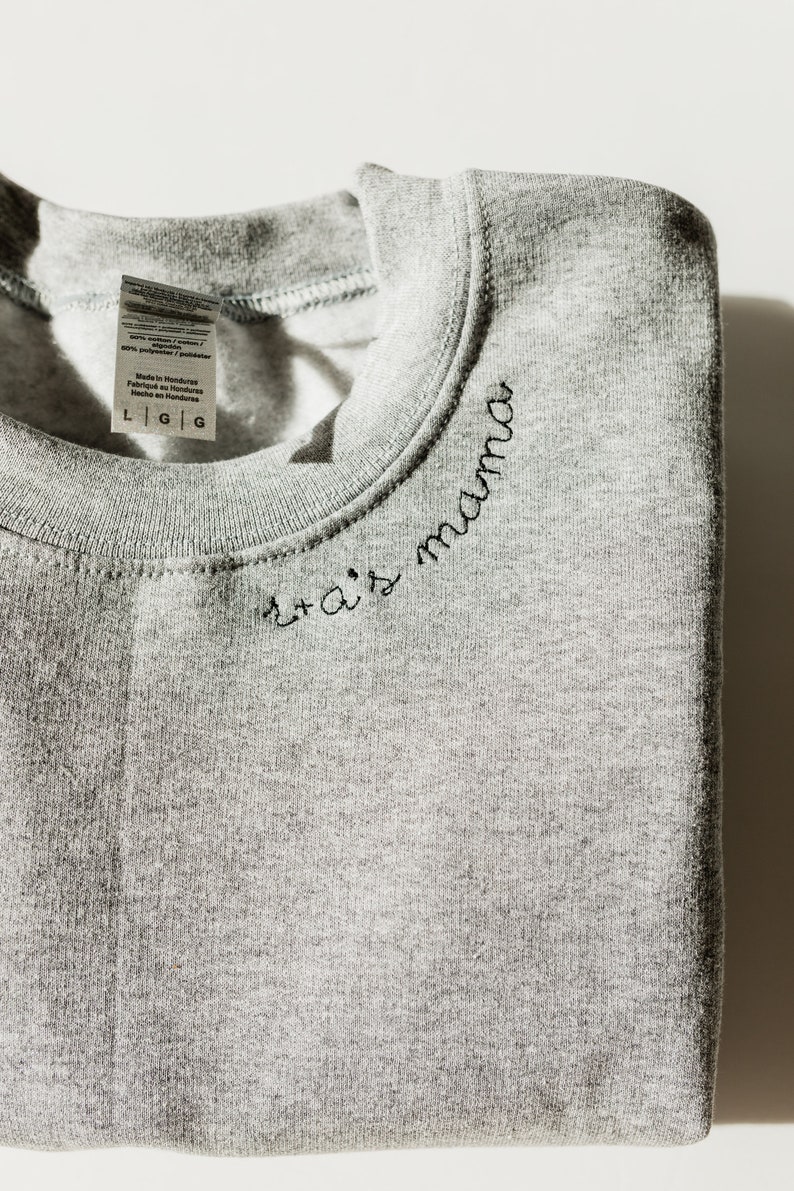 Custom Embroidered Mama Sweatshirt Custom Name Sweatshirt image 3