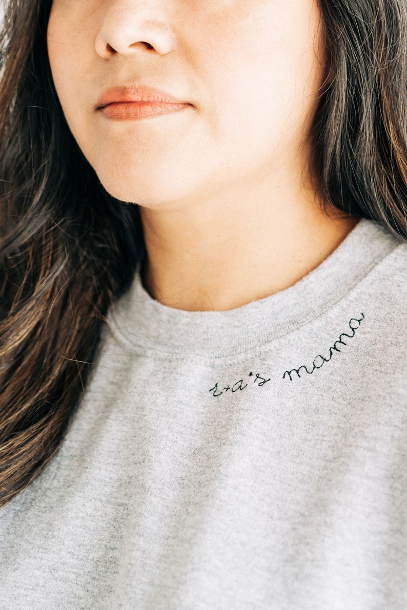 Custom Embroidered Mama Sweatshirt, Custom Name Sweatshirt, Gift for Mom, Custom Mom Gift, Personalized Sweatshirt, New Mom Gift, Mama gift image 2