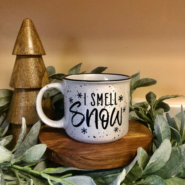 I Smell Snow Mug, Winter Coffee Cup, Christmas Mug, Hot Chocolate Mug, Christmas Cup Gift, Cozy Mug, Snowflake Mug, Christmas Campfire Mug