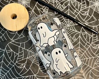 16oz Ghost Glass Cup with Bamboo Lid and Glass Straw, Halloween Iced Coffee Cup, Spooky Tumbler, Cute Fall Drinkware Gift, Reusable Fall Mug