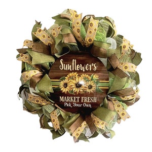 Sunflower farmhouse Wreath,   Sunflower Front Door Decor,  Everyday Sunflower Wreath, Fresh Sunflower Door Hanger,    Farmhouse Home Decor