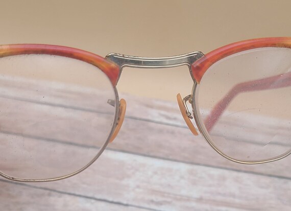 Vintage eyeglasses with case - image 5