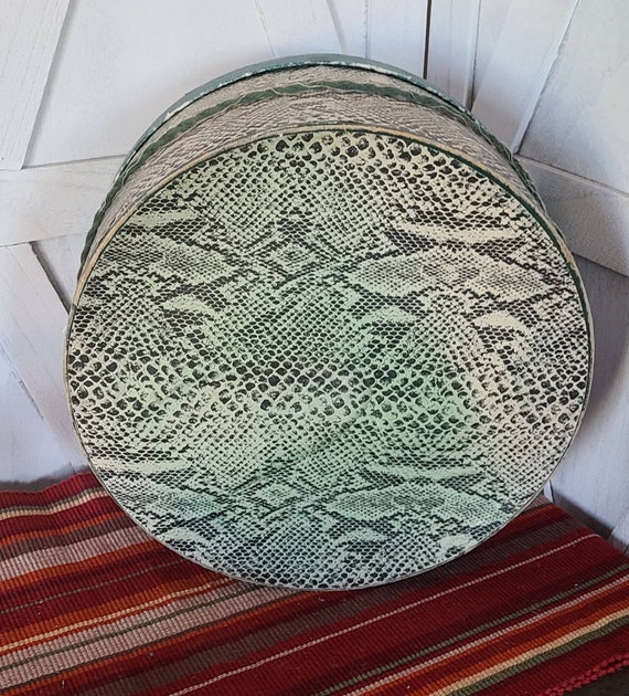 Vintage Snake Skin Pattern Hat Box. - Etsy display picture 2