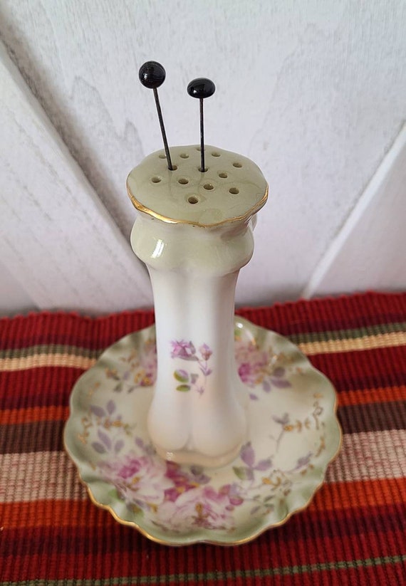 Vintage Hat Pin Holder - image 2