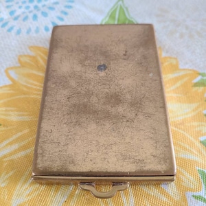 Vintage Makeup Compact.