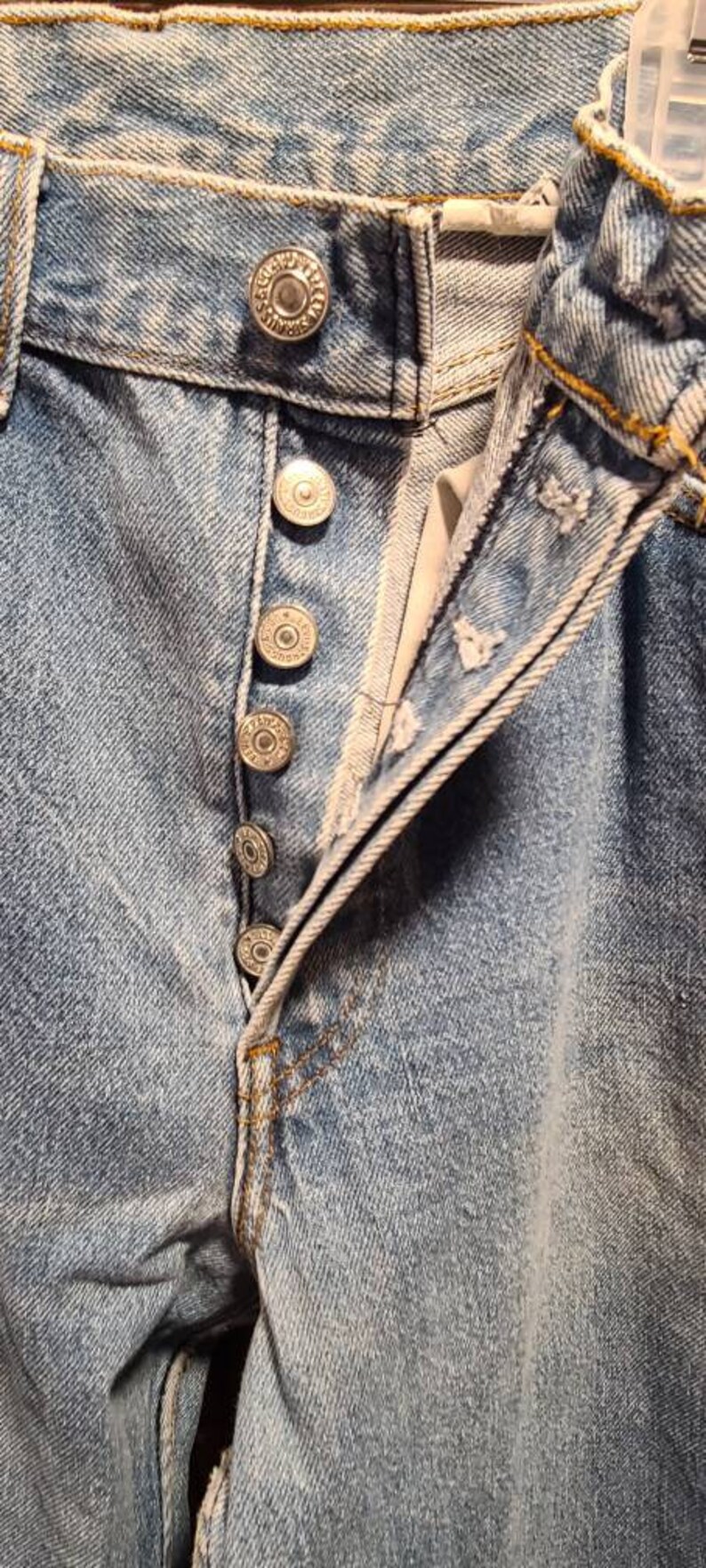 Vintage Levis 501 Jeans. image 4