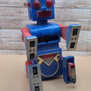 値引したレトロ　ロビー ロボット 赤 可動式アーム 約30cm レトロ ロビー ロボット 赤 可動式アーム 約30cm ロボット