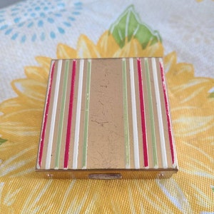 Vintage Makeup Compact.