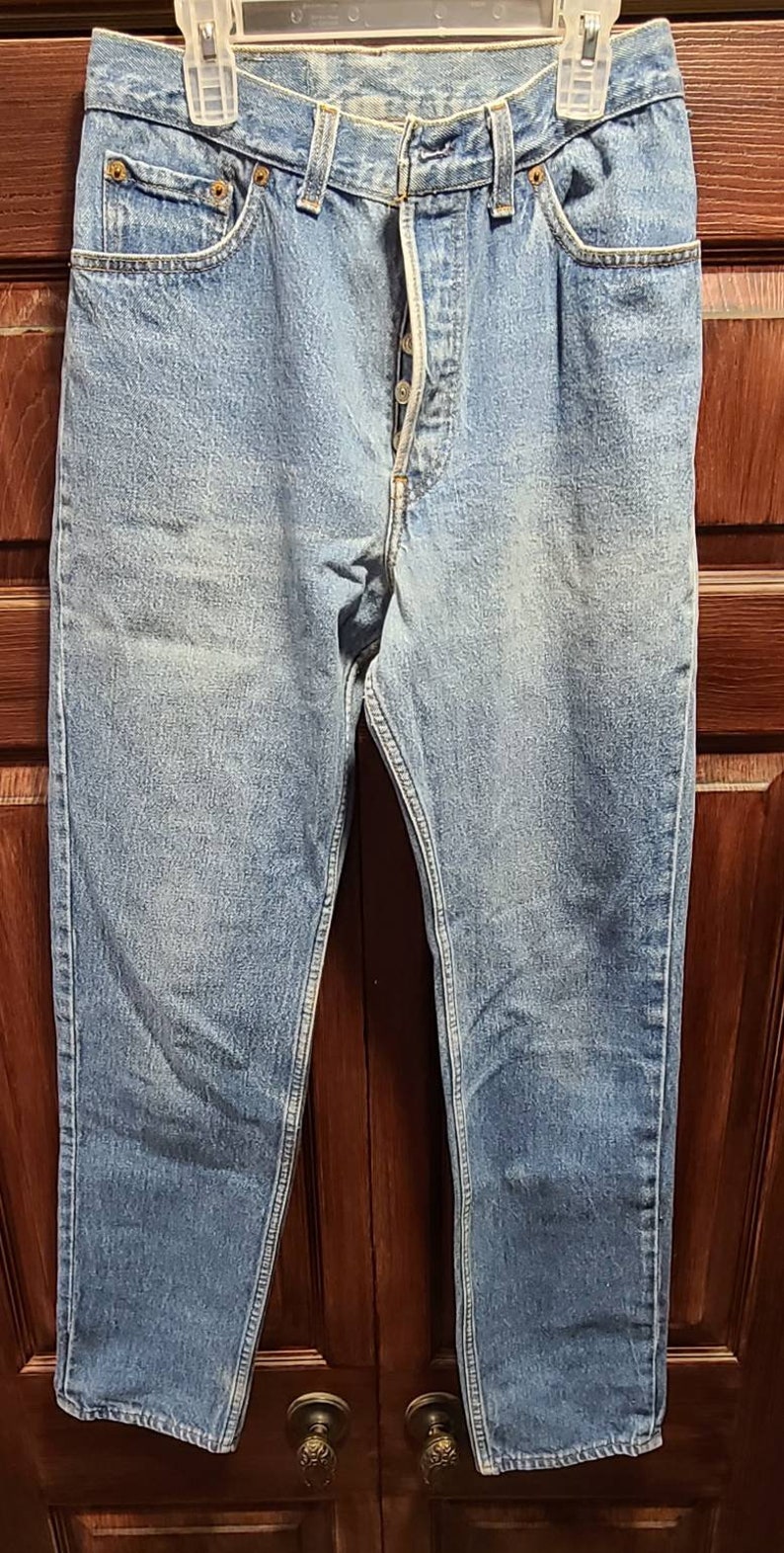 Vintage Levis 501 Jeans. image 3