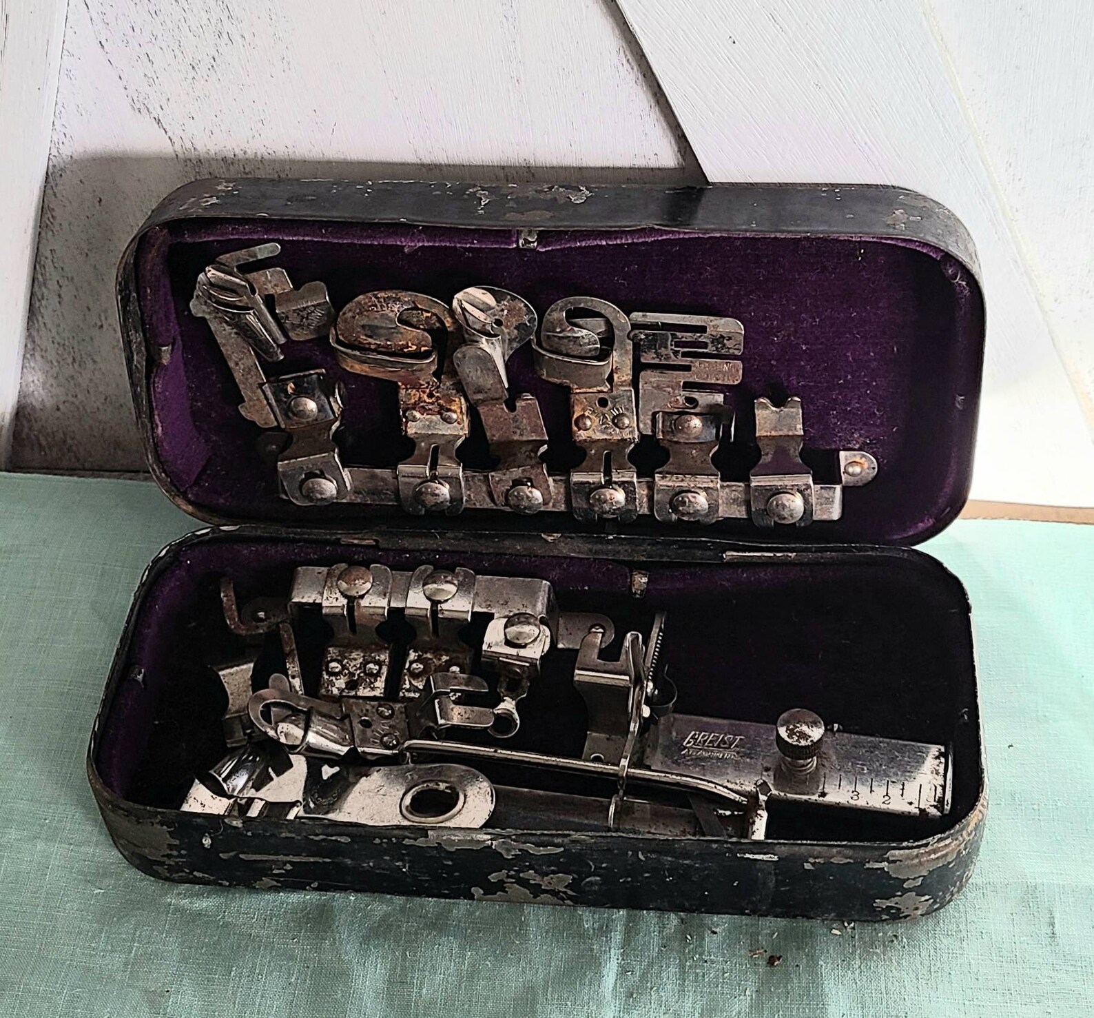 Vintage Greist Sewing Machine Accessory Box With Several Etsy