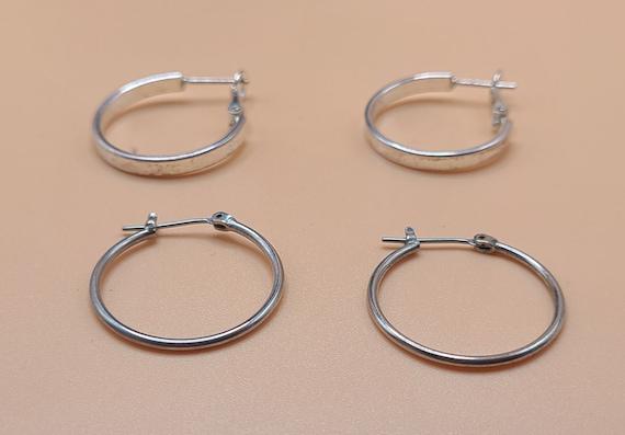 2 Pairs of Hoop Earrings - image 2