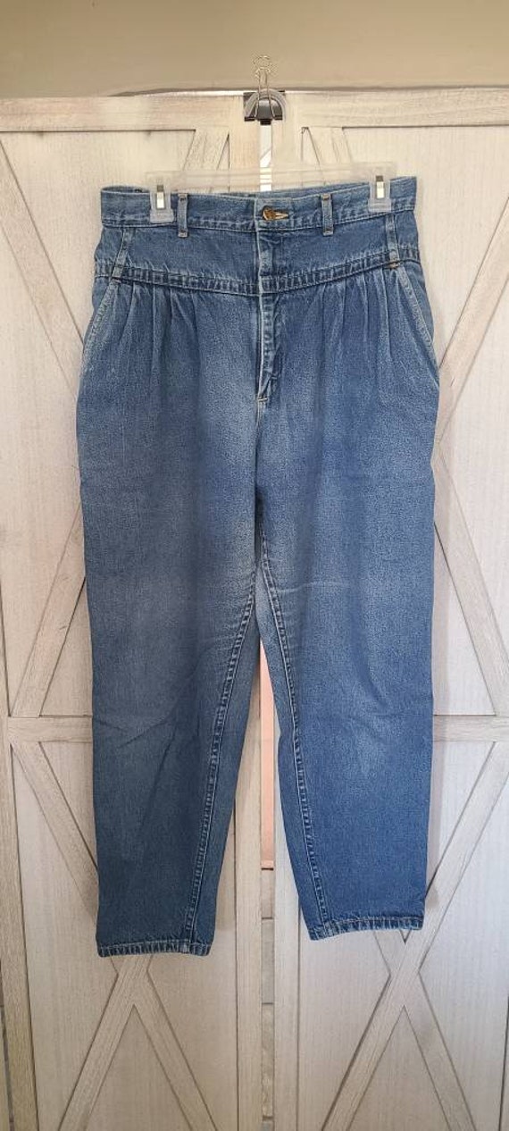 Vintage Lee Jeans with a Pleated Front.