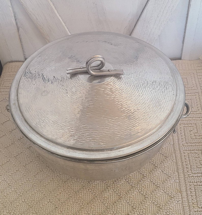 Vintage Large Insulated Hammered Aluminum Serving Dish With Etsy