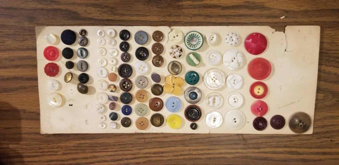 Vintage Buttons on Original Button Card. - Etsy