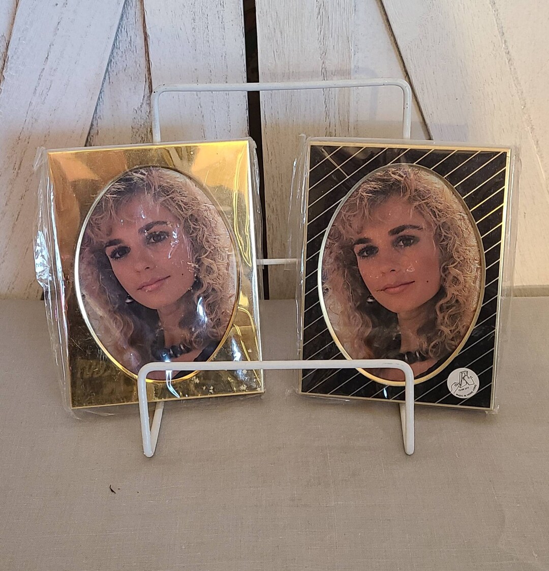 Vintage Set of 2 Metal Frames. - Etsy