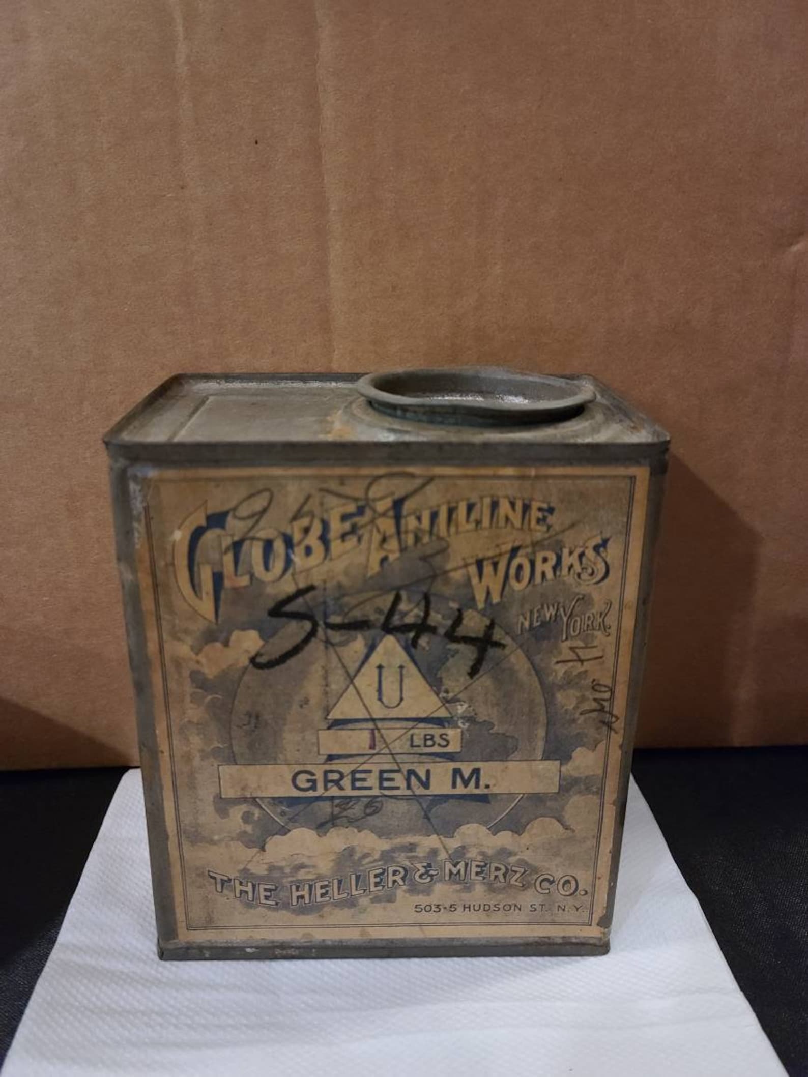 Globe Aniline Works. the Heller and Merz Co. Laundry Bluing Crystals