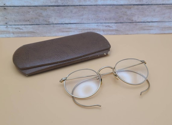Ancienne Paire De Lunettes De Vue Avec étui - Collection - Marque Niort - Occasion Correcte