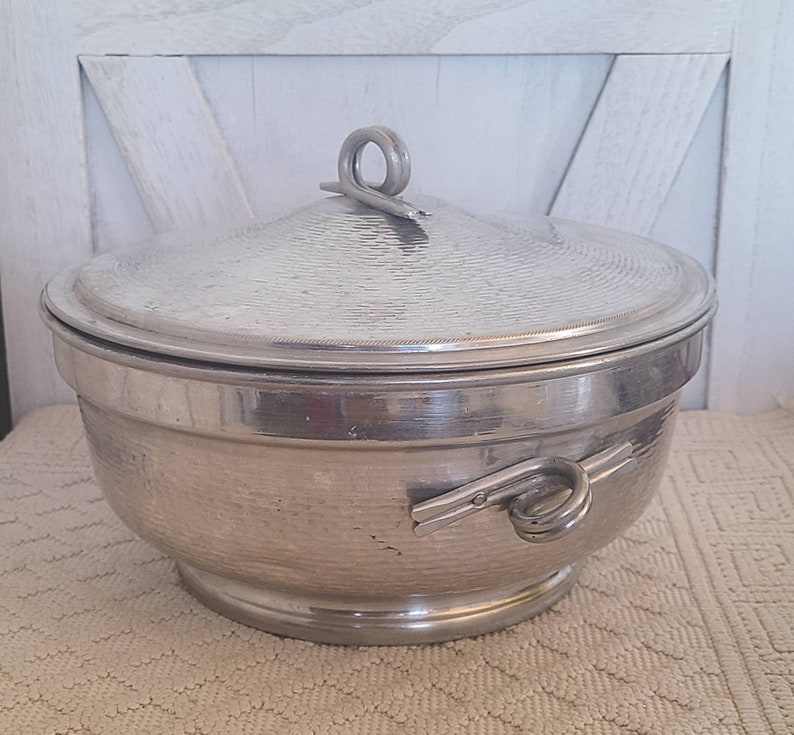 Vintage Large Insulated Hammered Aluminum Serving Dish With Etsy