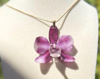 Real Purple Orchid Necklace, Preserved Flower Resin Pendant, Botanical Jewelry, Gold or Silver Stainless Steel Chain, Gift for Her