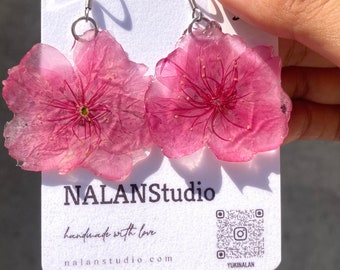 Sakura earring/floral earrings /Real Dry flower in the resin/gift for her/Birthday Gift/ Flower Jewelry/wedding Jewelry