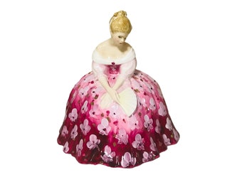 Royal Doulton figurine “ Victoria“ HN 2471 in pink dress bone china England. Gorgeous gift.