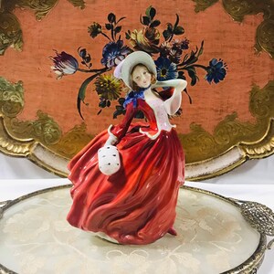 Vintage Royal Doulton figurine Autumn Breeze , H.N 1934, bone china England. Beautiful gift for her.