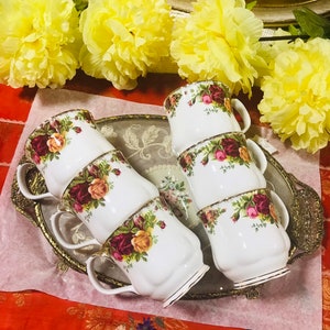 Price for Each…Vintage Royal Albert Old Country Rose Mugs Bone China England, Mint Condition and Gorgeous Gift For Her.