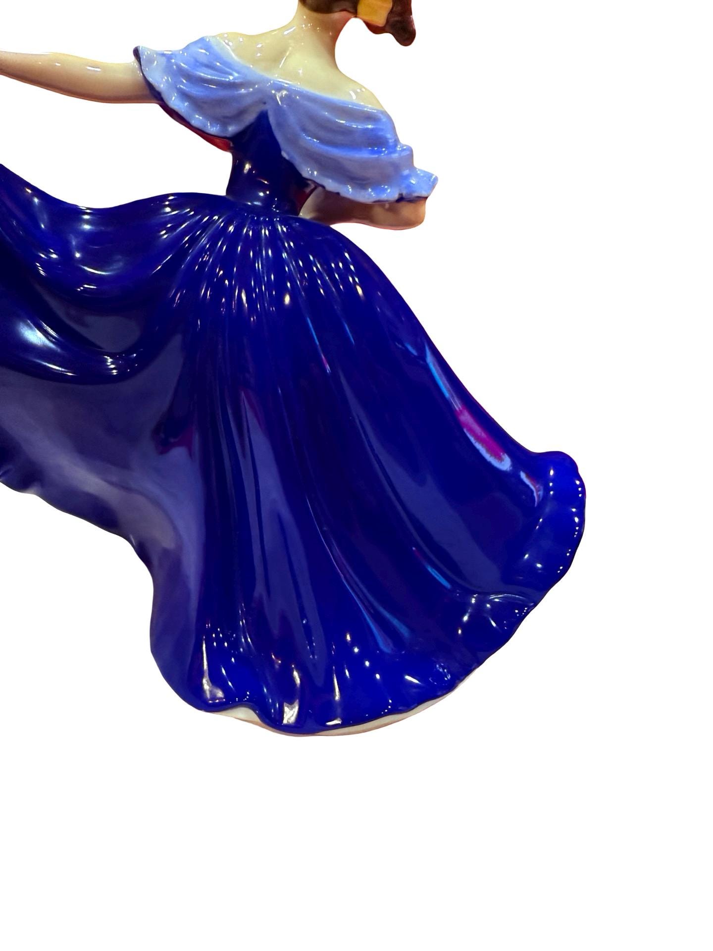 Royal Doulton Figurine “elaine” HN 2791 Hand Made Bone China 