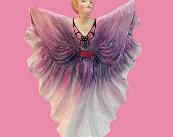 Royal Doulton figurine “ Isadora” 8” T HN 2938 hand made bone china England.