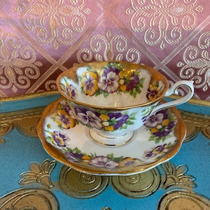 Taza de té vintage Royal Albert Avon con pensamientos morados en dorado intenso y platillo, regalo de taza de té con pensamientos, rara taza púrpura Royal Albert