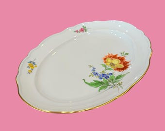 イタリアのカポディモンテ ジュゼッペ カッペ作、磁器の置物「巨大な