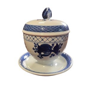 Royal Copenhagen Tranquebar Blue covered soup bowl with under plate, vintage Royal Copenhagen/Aluminia Danish, serving dish, Denmark Pottery